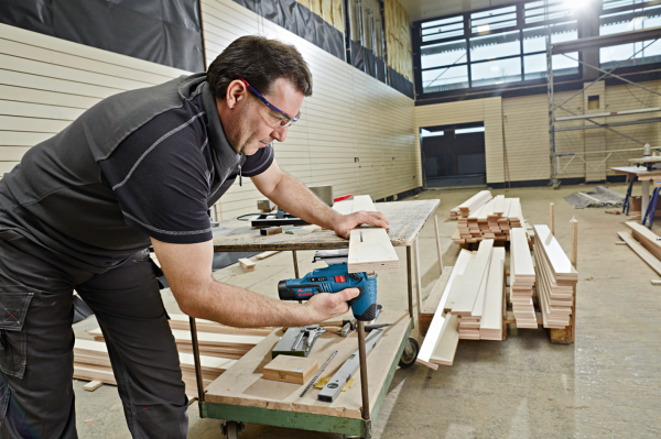 Bosch GST 12 V - 70 Akülü Testere 06015A1005