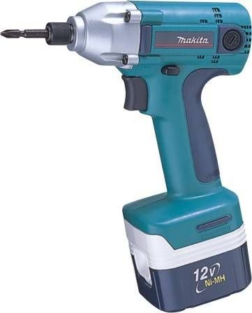 Akülü Ağır Hizmet Darbeli Vidalama BTD120RA (12 V) 2Ah/Ni-MH