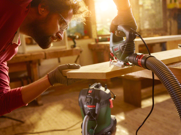 Bosch UniversalVac 15 Elektrikli Süpürge 0.603.3D1.100