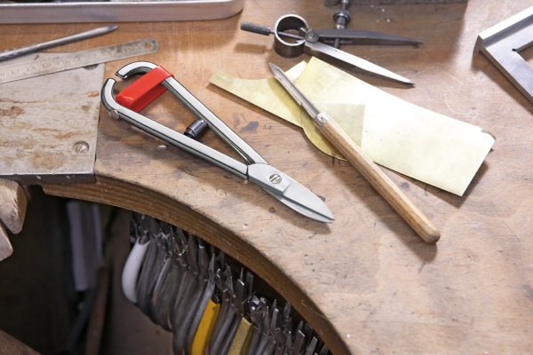 D76-1 YAYLI KUYUMCU MAKASI