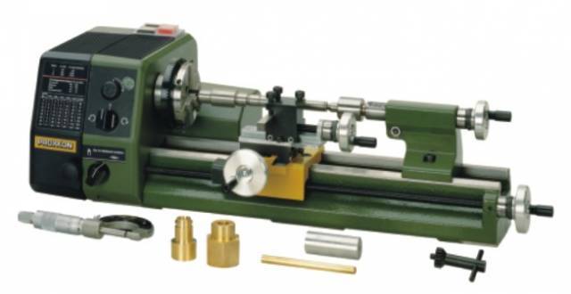 24004 PD 230 E Torna Tezgahı