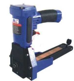 AT-A18 Havalı Koli Kapama Makinası