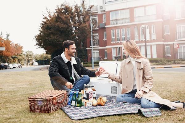 Mobicool MCG15 12/24Volt 220V 15 Litre Kompresörlü Oto Buzdolabı